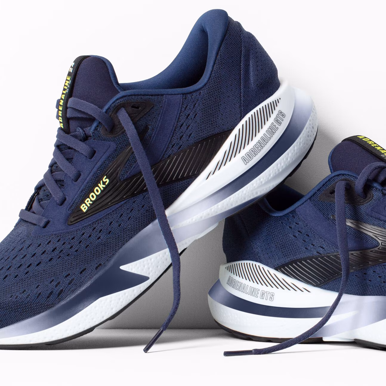 110437-423-y-adrenaline-gts-24-mens-supportive-cushion-running-shoe