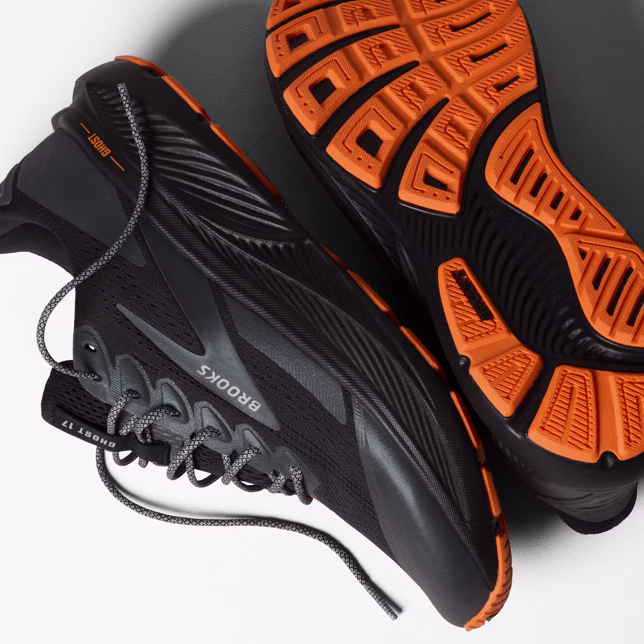 110442-023-y-ghost-17-mens-neutral-cushion-running-shoe