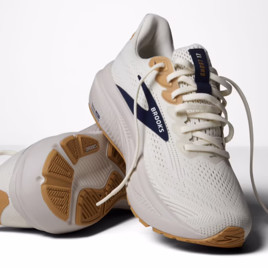 110442-174-y-ghost-17-mens-neutral-cushion-running-shoe