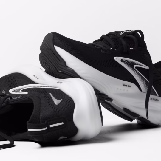 110445-090-y-glycerin-22-mens-dynamic-cushion-road-running-shoe