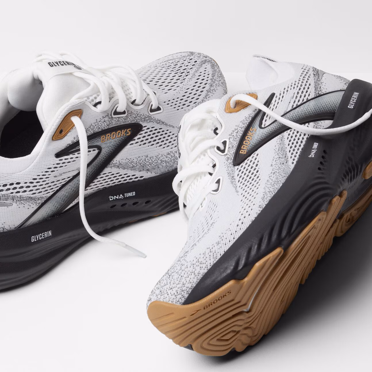 110445-135-y-glycerin-22-mens-dynamic-cushion-road-running-shoe