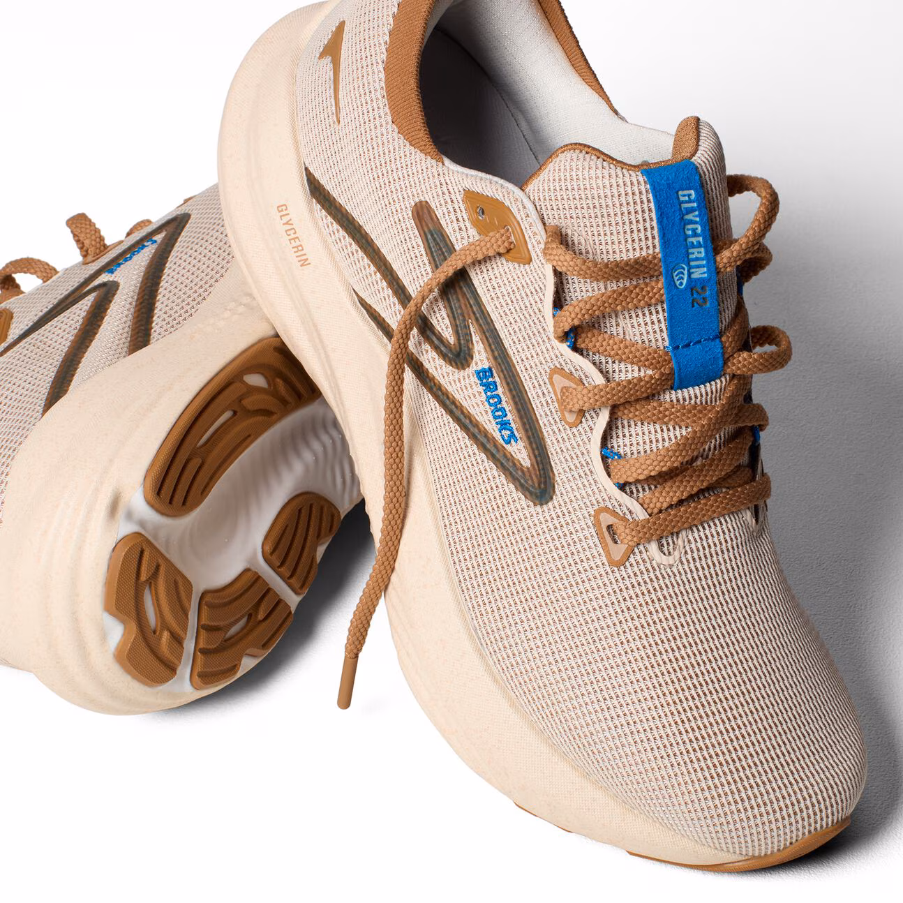 110445-243-y-glycerin-22-mens-dynamic-cushion-road-running-shoe