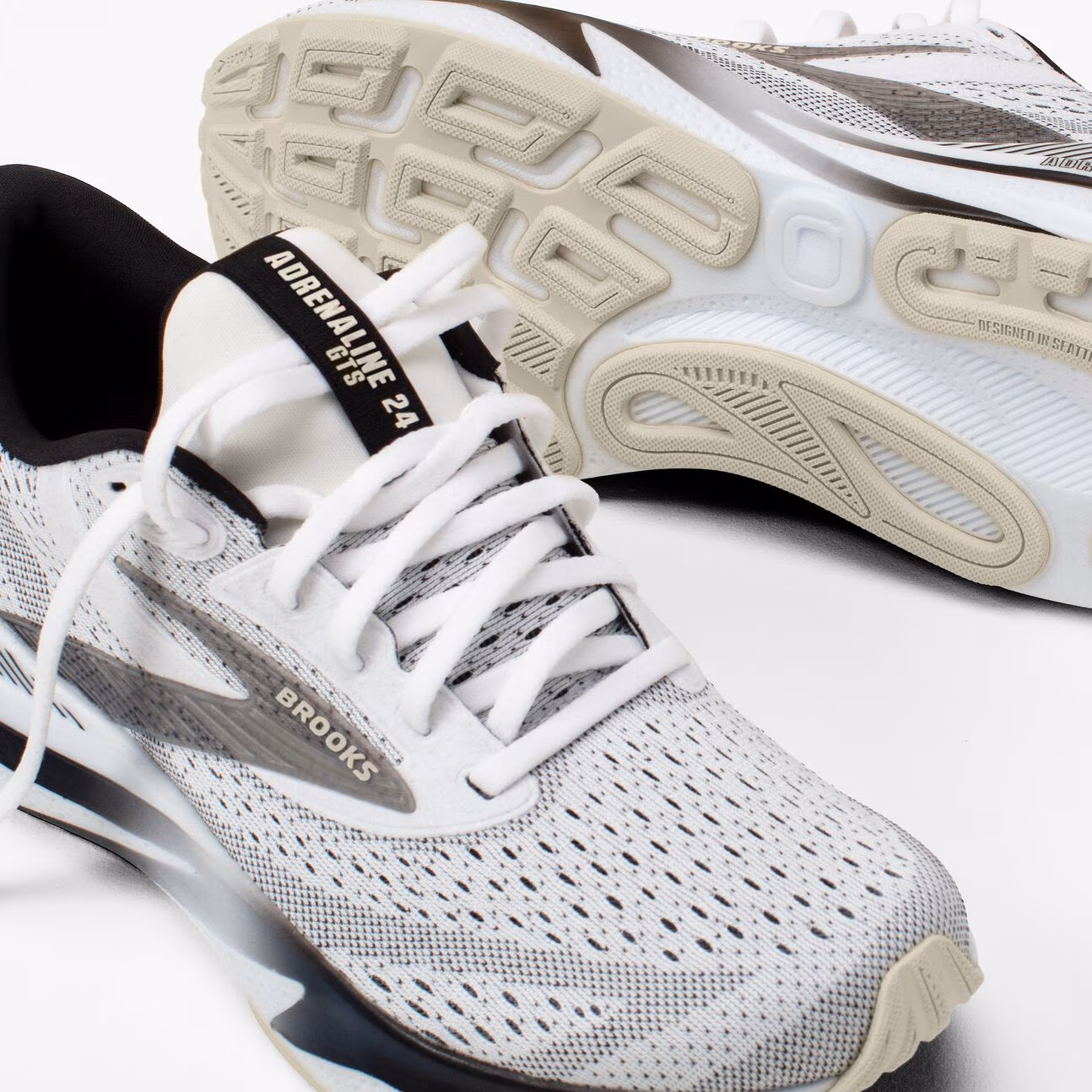 120426-126-y-adrenaline-gts-24-womens-supportive-cushion-running-shoe