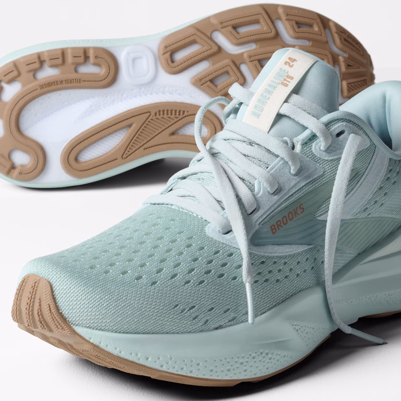 120426-445-y-adrenaline-gts-24-womens-supportive-cushion-running-shoe