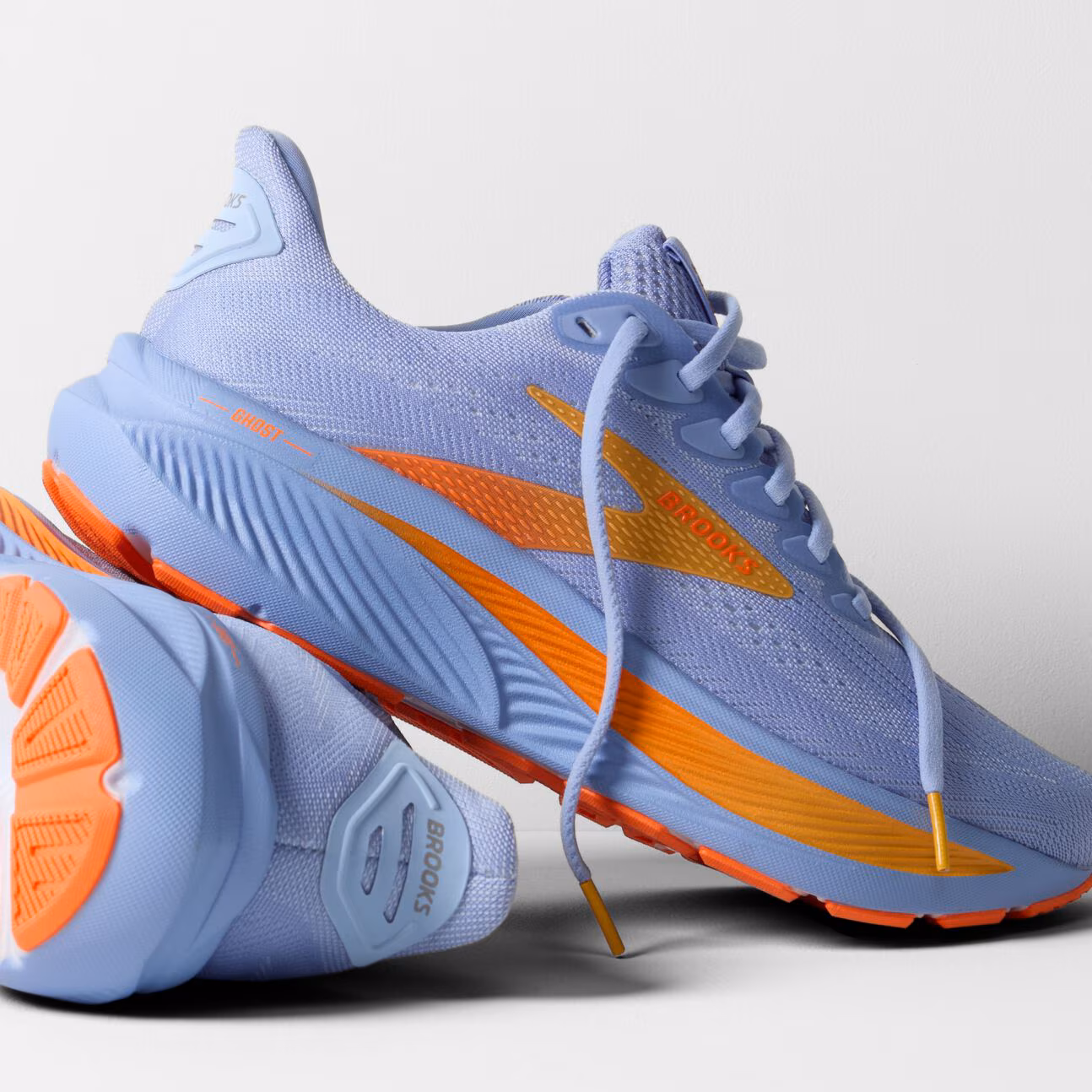 120431-443-y-ghost-17-womens-neutral-cushion-running-shoe