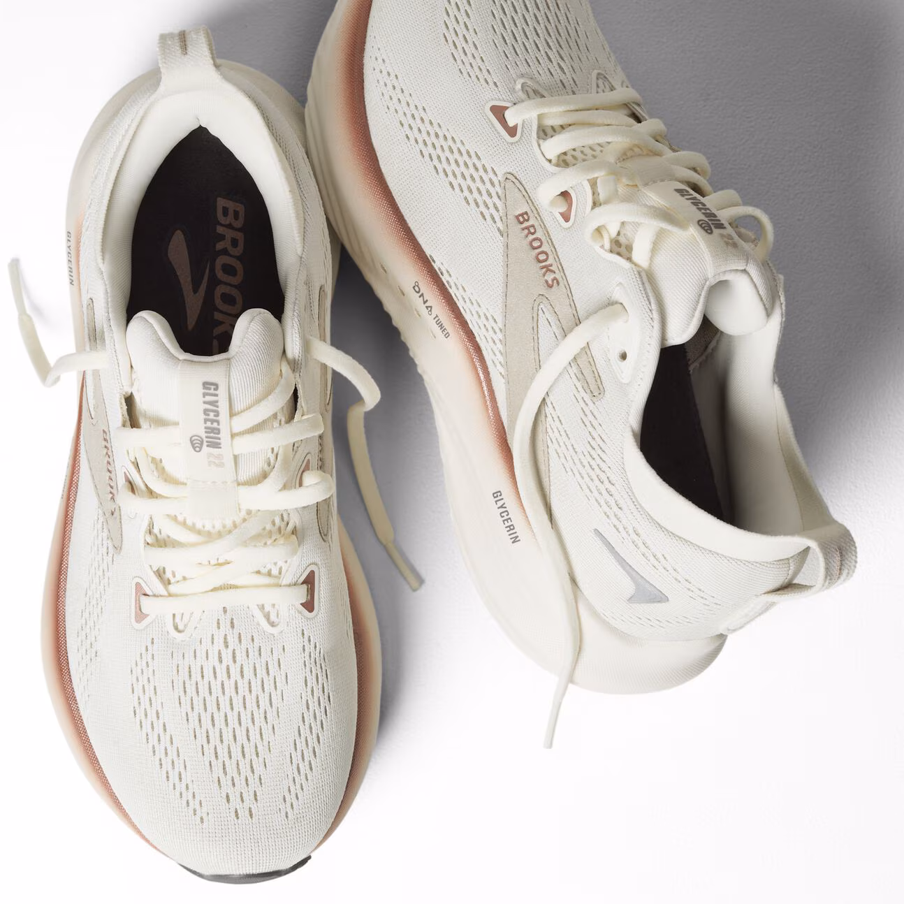 120434-126-y-glycerin-22-womens-dynamic-cushion-road-running-shoe