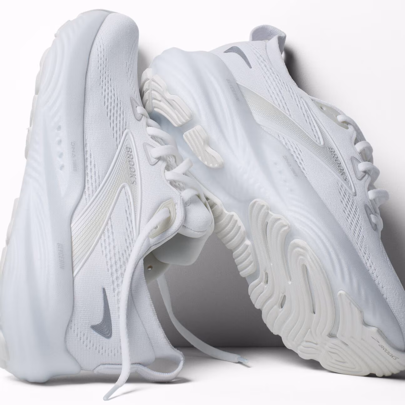 120434-151-y-glycerin-22-womens-dynamic-cushion-road-running-shoe