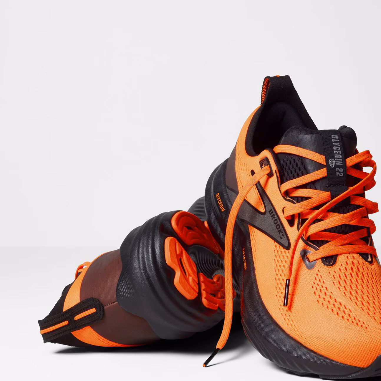 120434-854-y-glycerin-22-womens-dynamic-cushion-road-running-shoe